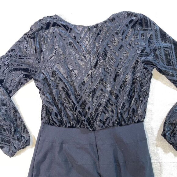 Nicole by Nicole Miller | Velvet Top Bodycon Dress | Size 6 - Picture 5 of 11